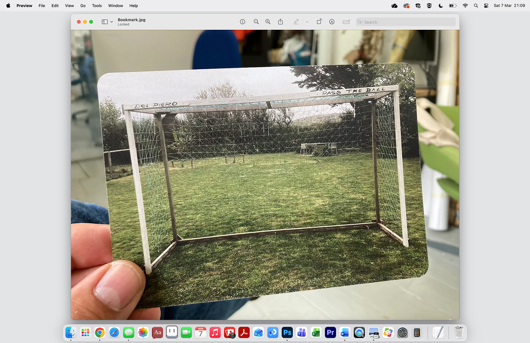 Bookmark (Del Piero, Pass the Ball)